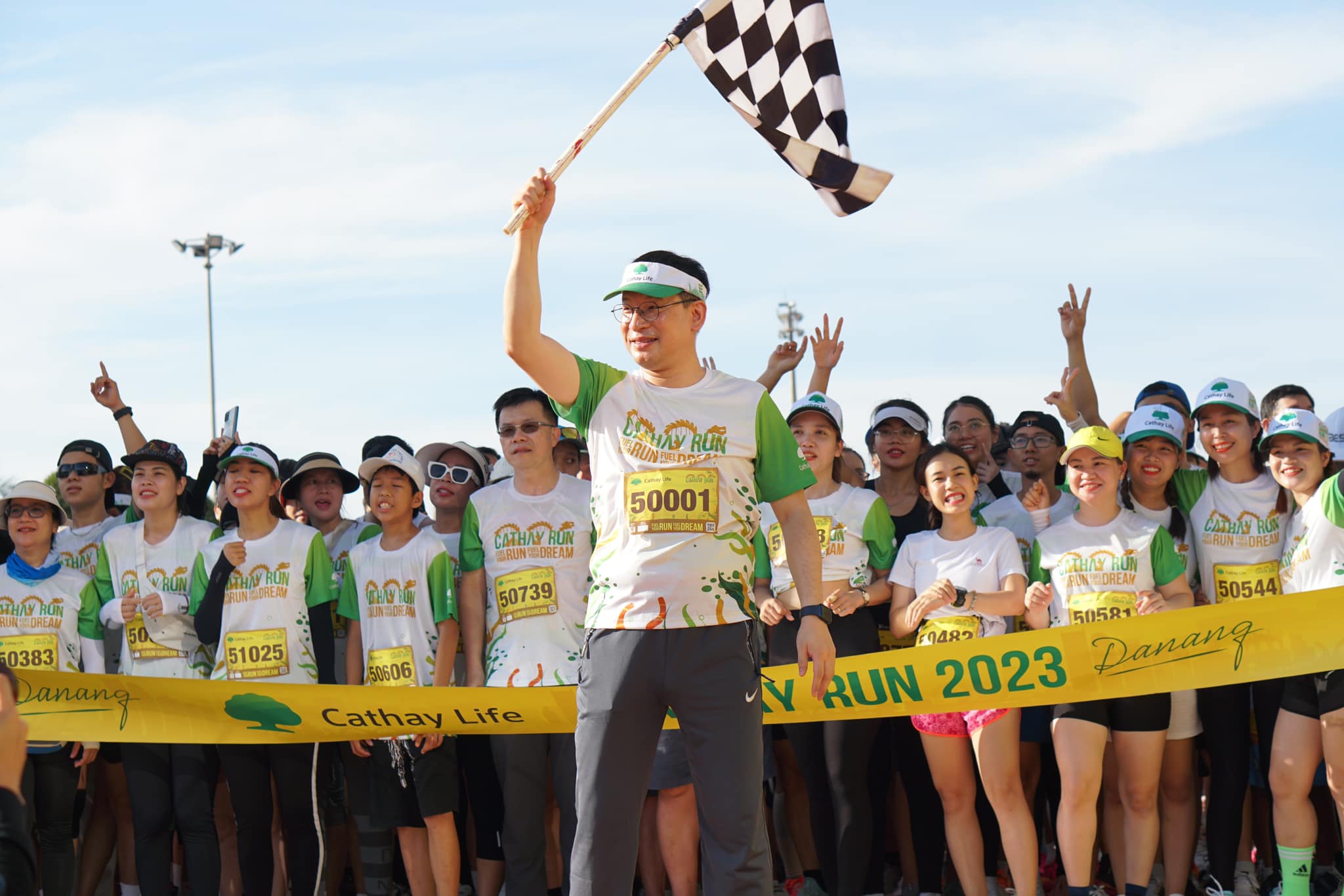 cathay-run-duong-chay-mo-uoc-nam-2023-pxlne