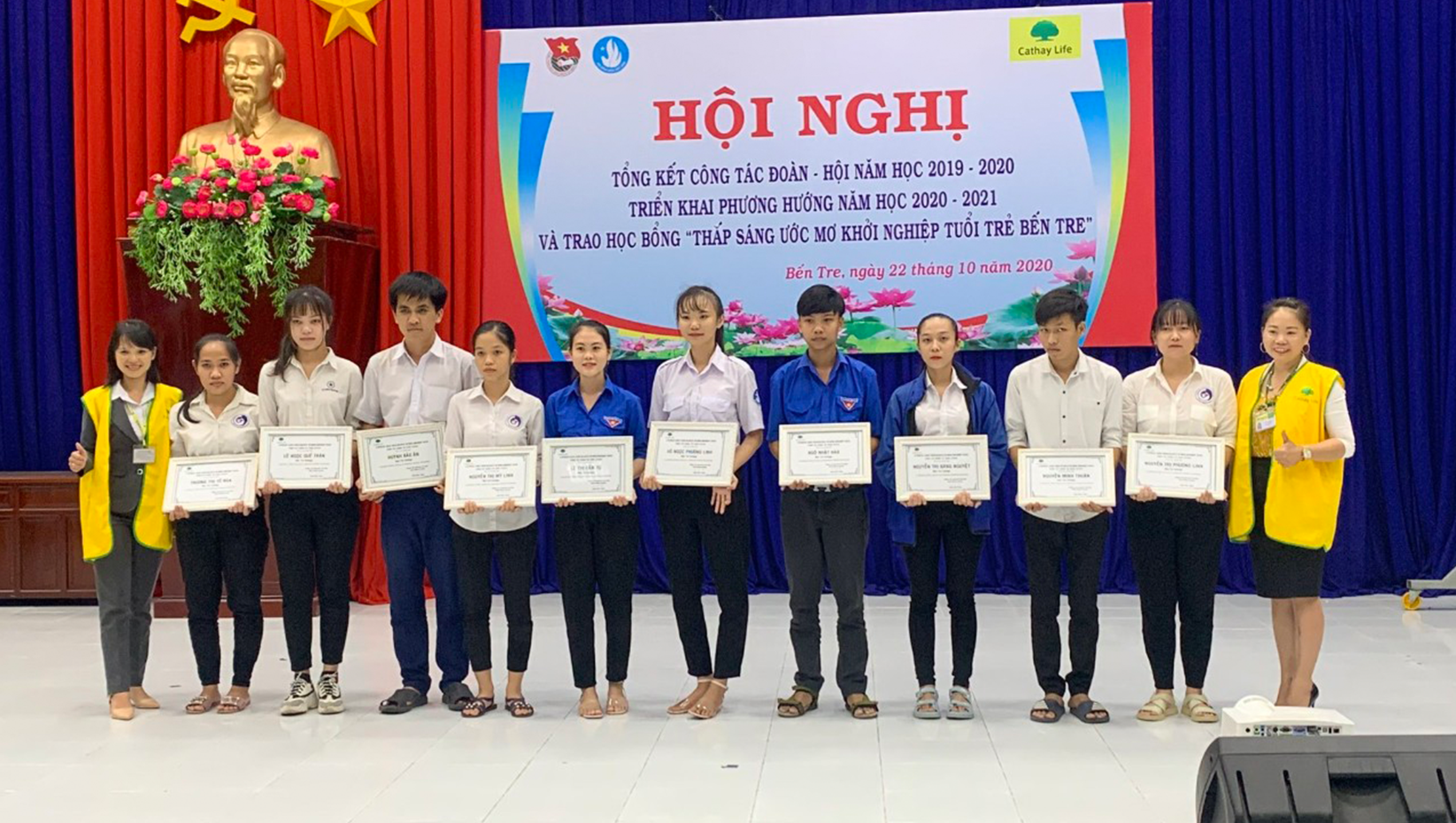 cathay-viet-nam-trao-hoc-bong-“thinh-tri-thanh-tai-cung-cathay”-nam-2020-cho-cac-tinh-thanh-truc-thuoc-khu-vuc-dong-bang-song-cuu-long-jb6p8